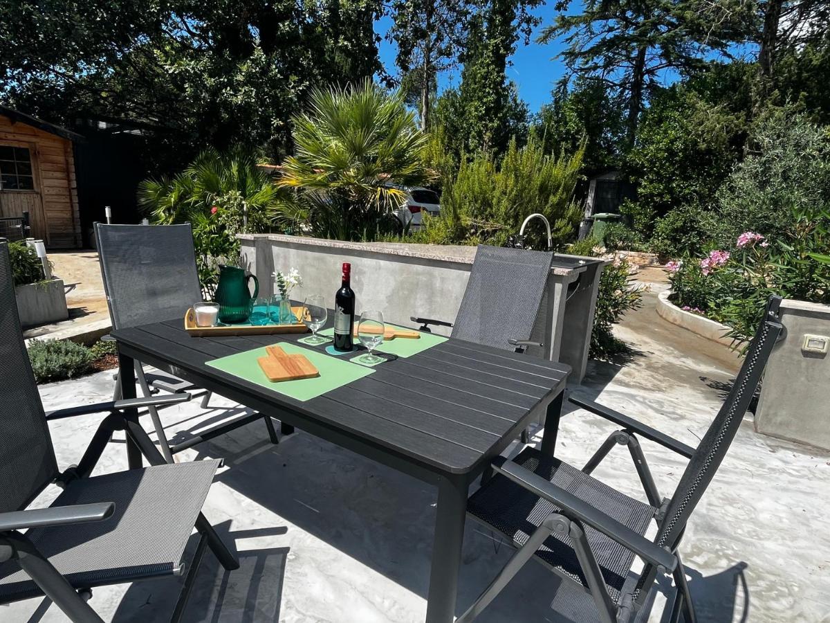 Beachfront Spina *